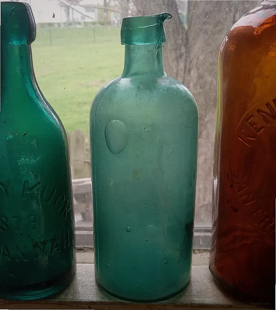 1860 PRETTY TEAL GREEN DRIPPY APPLIED POUR SPOUT LIP INK BOTTLE CRUDE WHITTLED